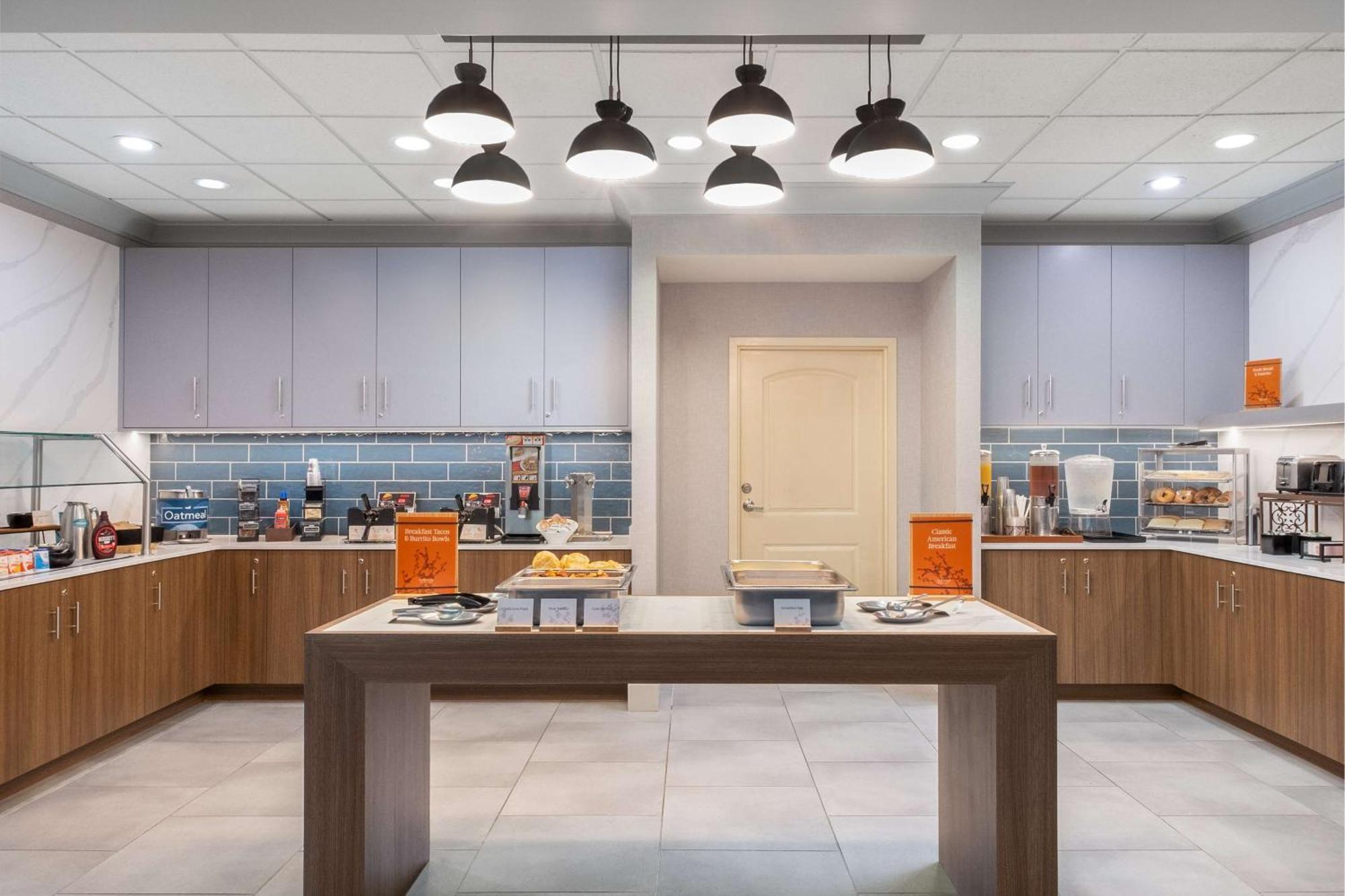 Homewood Suites Медфорд Экстерьер фото