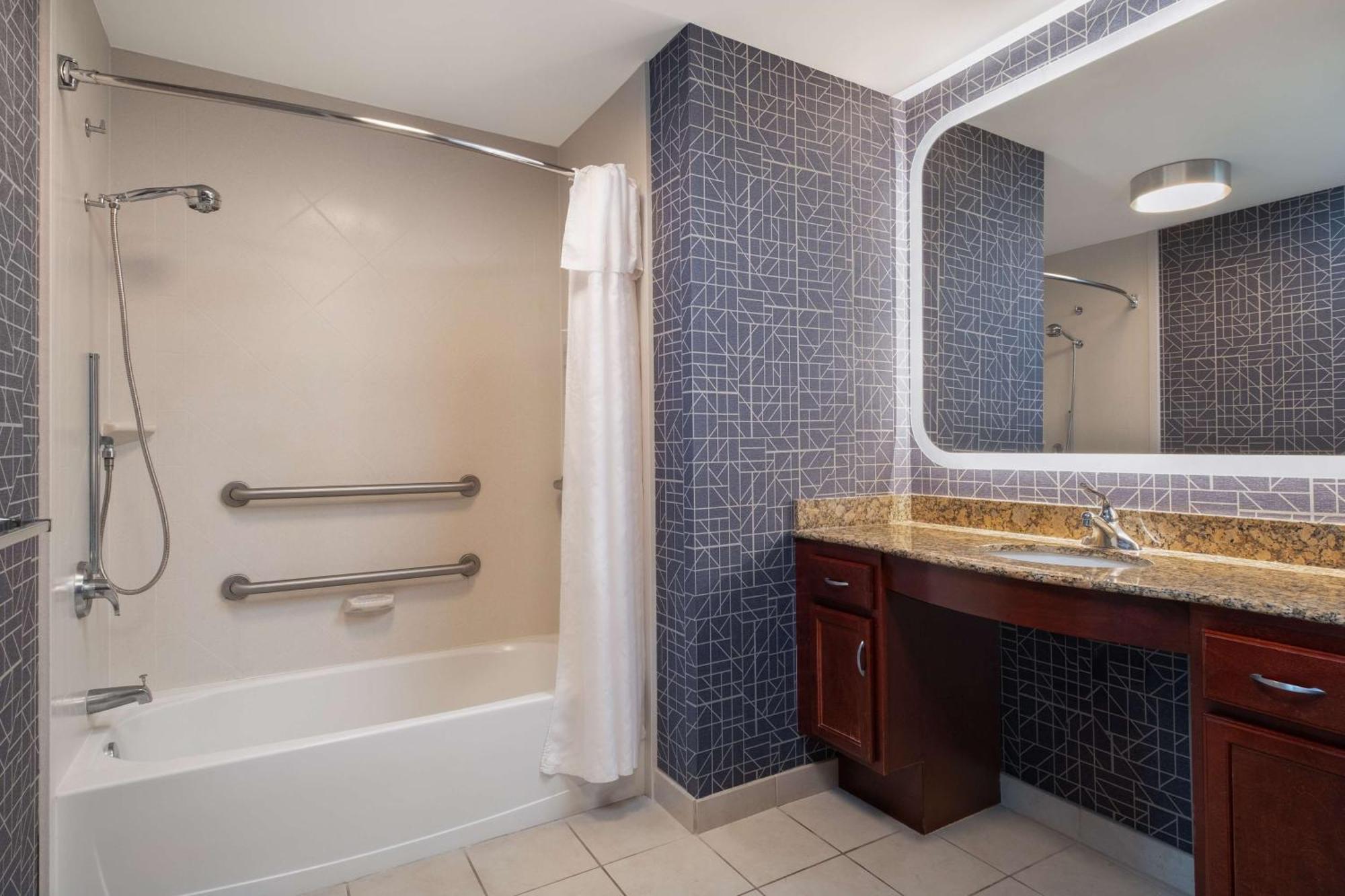 Homewood Suites Медфорд Экстерьер фото