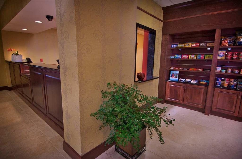 Homewood Suites Медфорд Номер фото